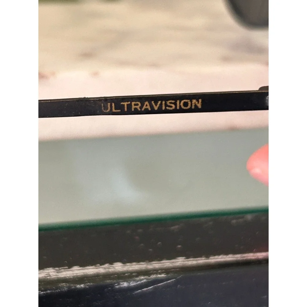 Ultravision vintage aviator